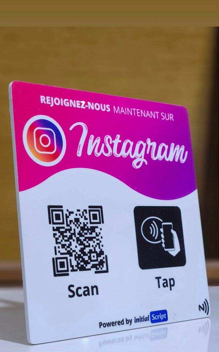 Plaque NFC Instagram avec QR code