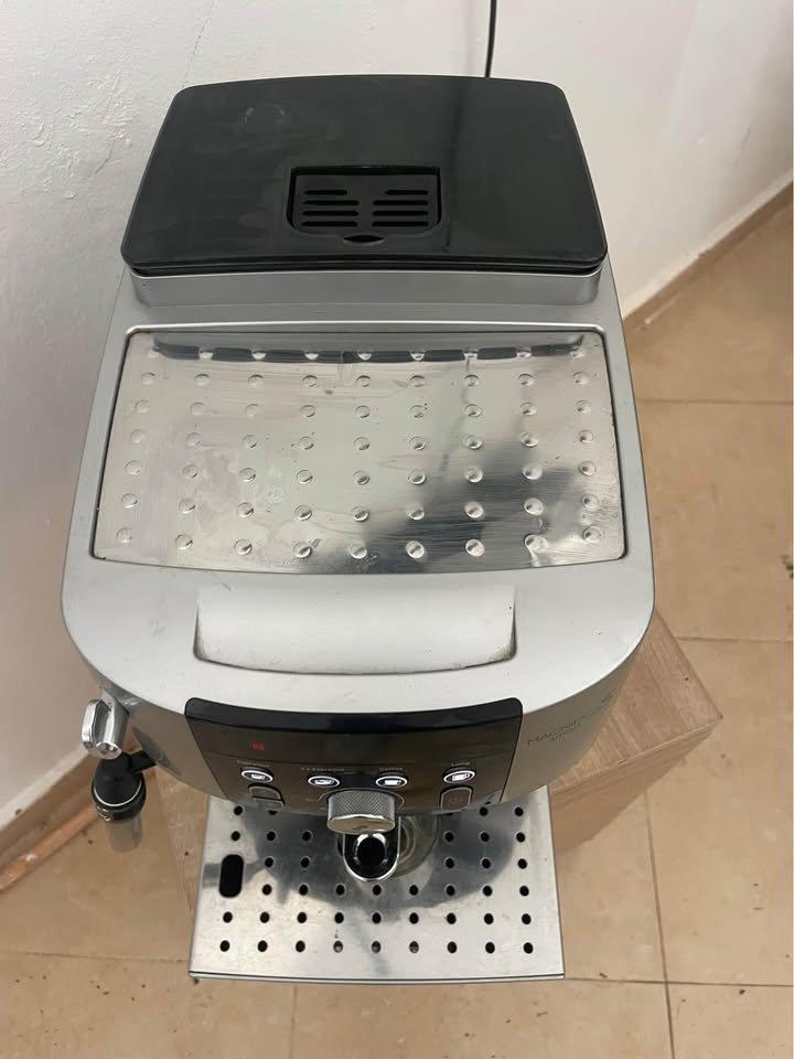 Machine café (Magnifica S Smart )